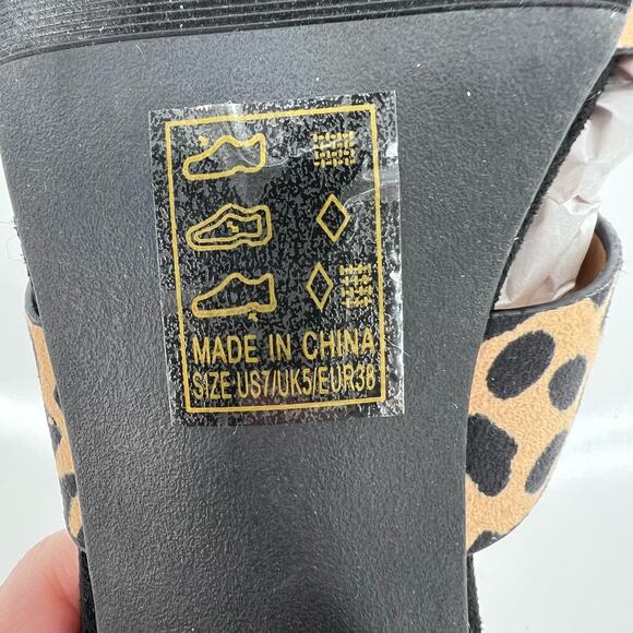 QUPID Leopard Print Cut-Out Slide Sandals Tan Black Block Heel Women's Size 7 - Picture 7 of 8